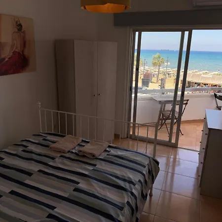 Front Apartment *